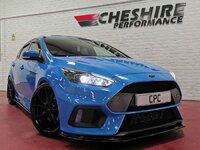 p5.ford-focus-rs-petrol-hatchback.jpg